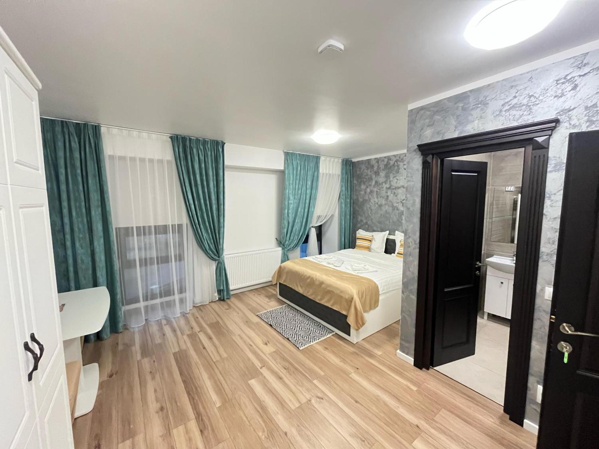 Grey Boutique Hotel Palas Jászvásár Kültér fotó