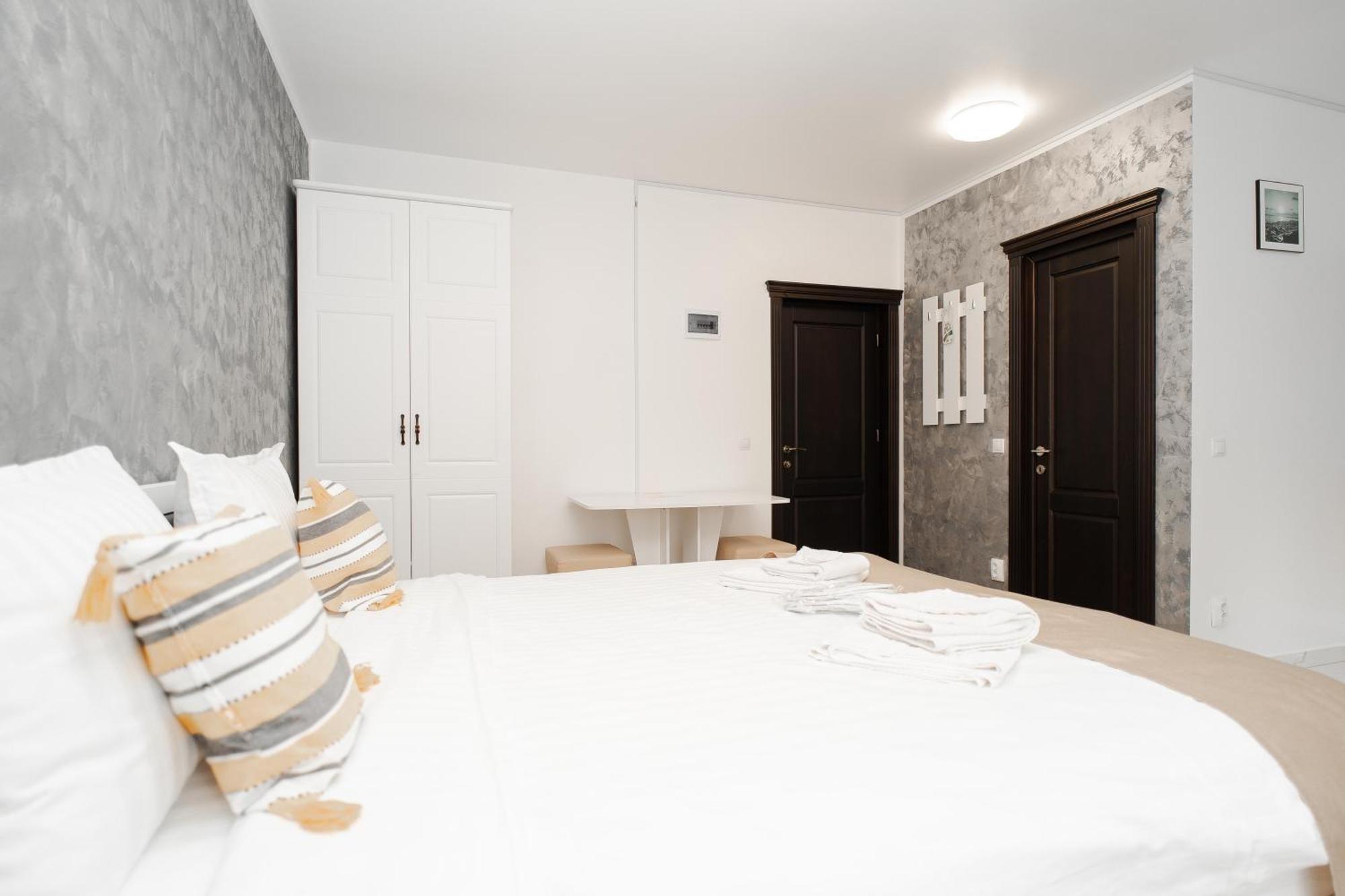 Grey Boutique Hotel Palas Jászvásár Kültér fotó